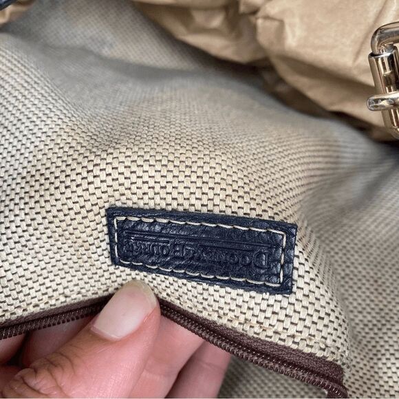 Vintage Dooney and Bourke Black Pebble Leather Shoulder Bag - Picture 6 of 6